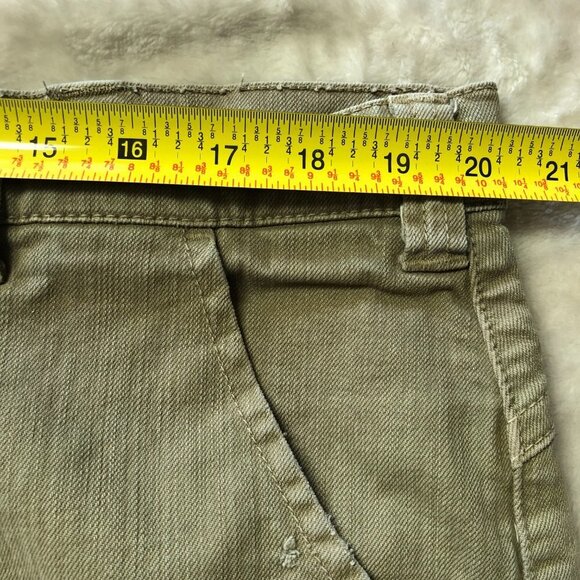 Tommy Hilfiger Khaki Cotton Cargo Shorts - Picture 8 of 16